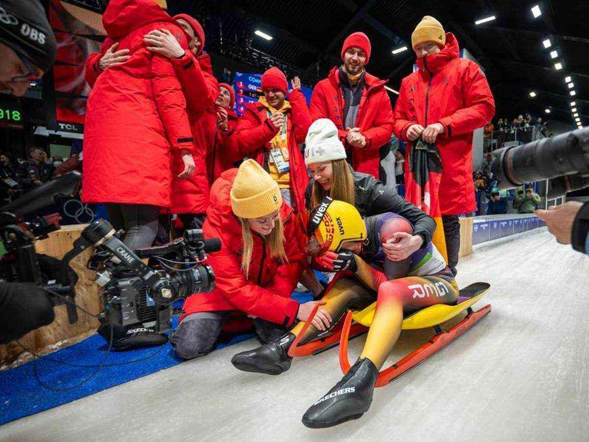 Deutsches rodelteam triumphiert: gold für die mixed-staffel – historischer erfolg!