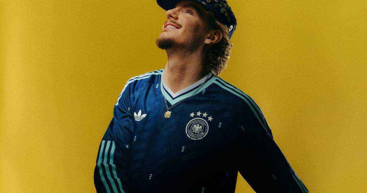 Dfb hebt schleier: tiefblaues auswärtstrikot für die wm 2026