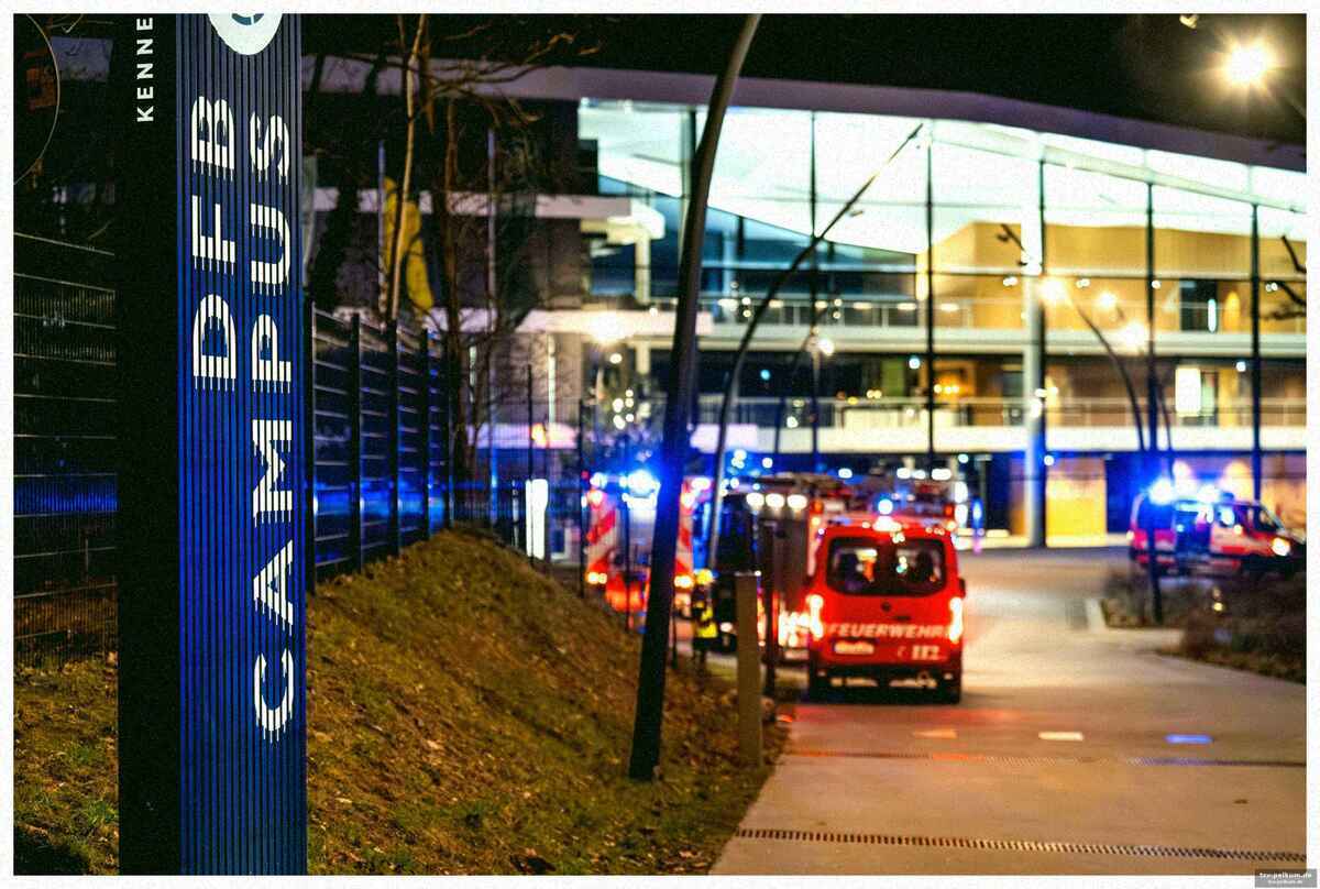 Langanhaltende löscharbeiten und brandursache