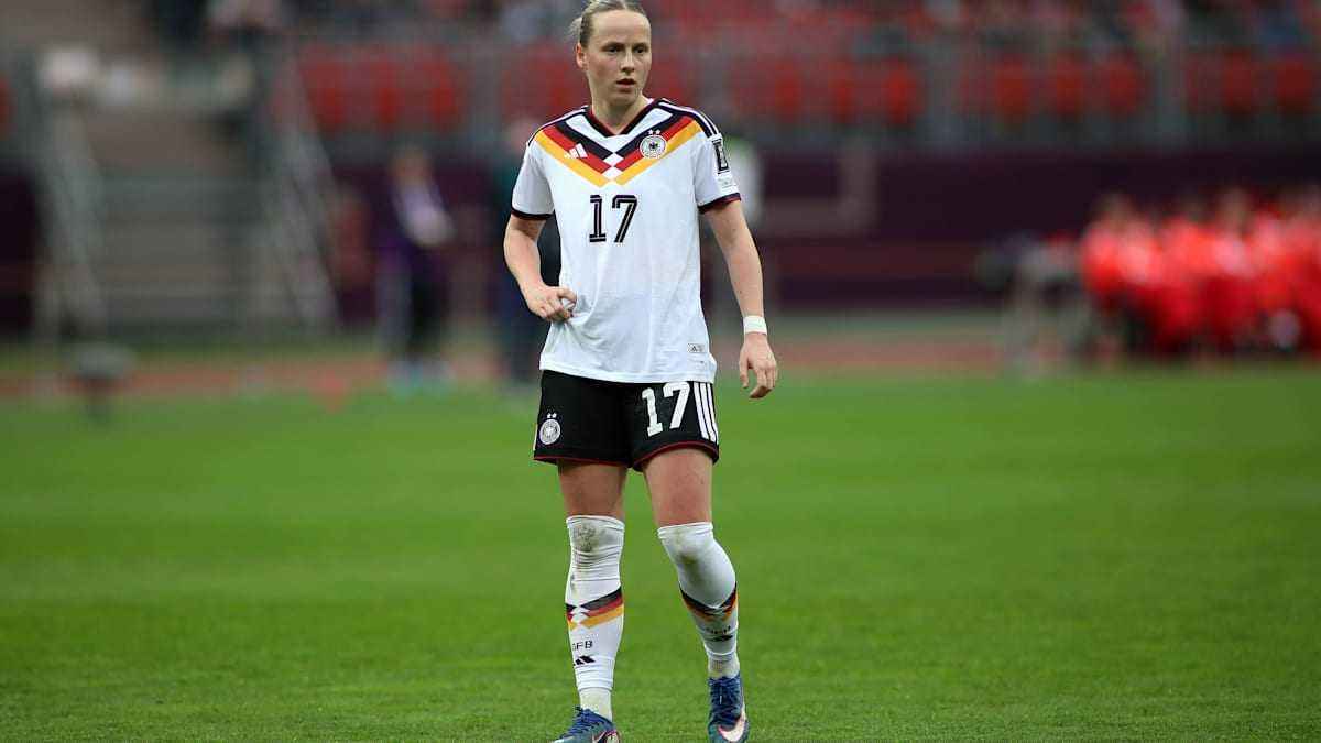 Dfb-frauen demolieren österreich: taktik-kniff entscheidet die partie!