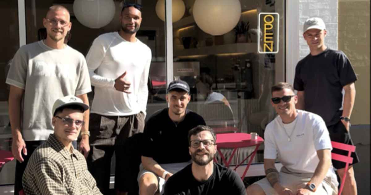 Dfb-stars gönnen sich kaffee-pause – und überraschen chicago!