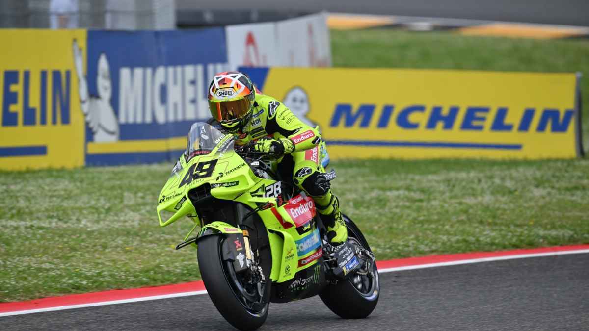 Di giannantonio dominiert freies training in mugello – márquez kämpft mit verletzung