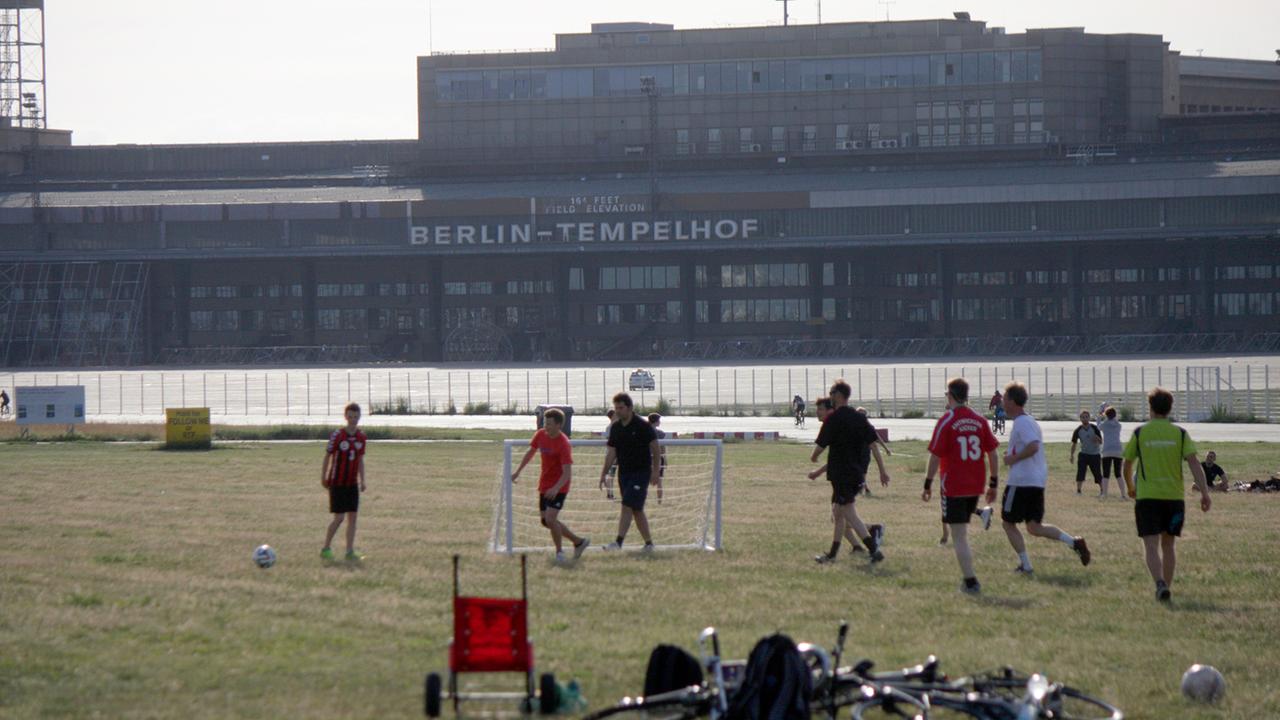 Die wiege des deutschen fußballs liegt auf asphalt und wildwuchs