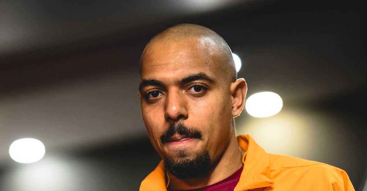 Donyell malen wird zum vierten mal vater – roma-star überreicht tochter cartier-fibel