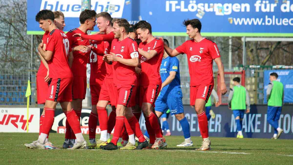 Doppel-elfmeter dreht spiel: meuselwitz schießt altglienicke mit schiedsrichter-hilfe ab