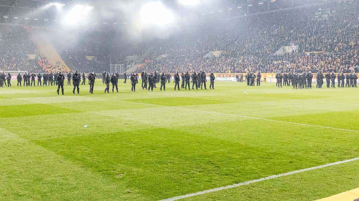 Dresden gegen hertha: innenminister fordert konsequenzen nach fan-chaos