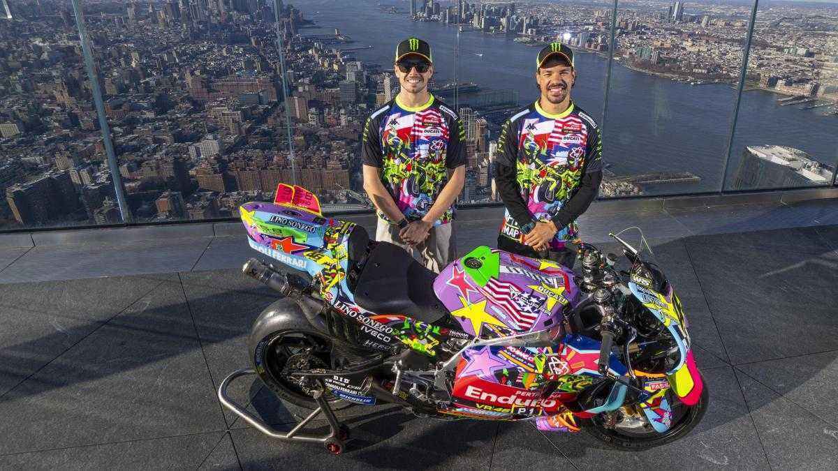Ducati vr46 erobert manhattan: pop-art-bike geliftet im wolkenkratzer