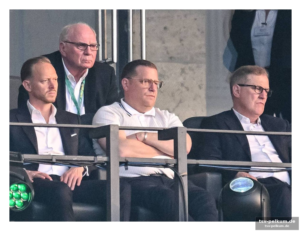 Druck auf hoeneß nimmt zu