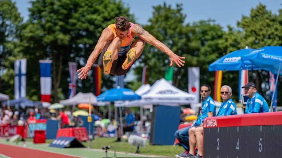 Ehammer fliegt in götzis auf 8,51 m – furlani bekommt eiskalte warnung