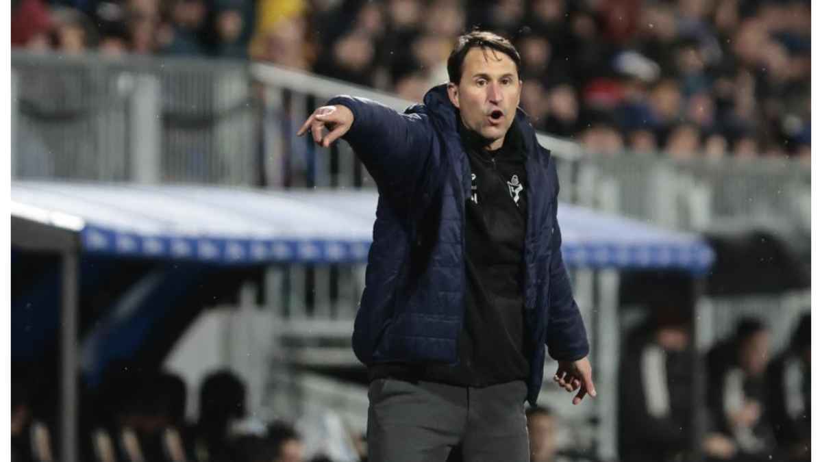 Eibar-trainer san josé im visier von osasuna: abschied in der heimat?