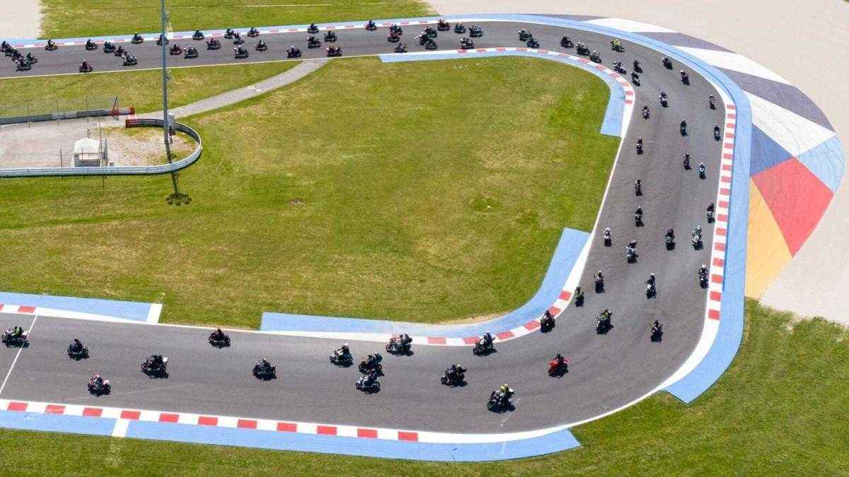 Eicma riding fest: adrenalina pur, testrides und motorsport-legenden nach misano!