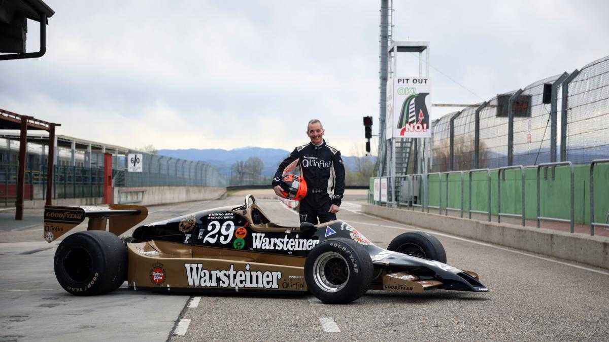 Ein québec-pilot brettert mit villeneuves kult-auto durch monaco