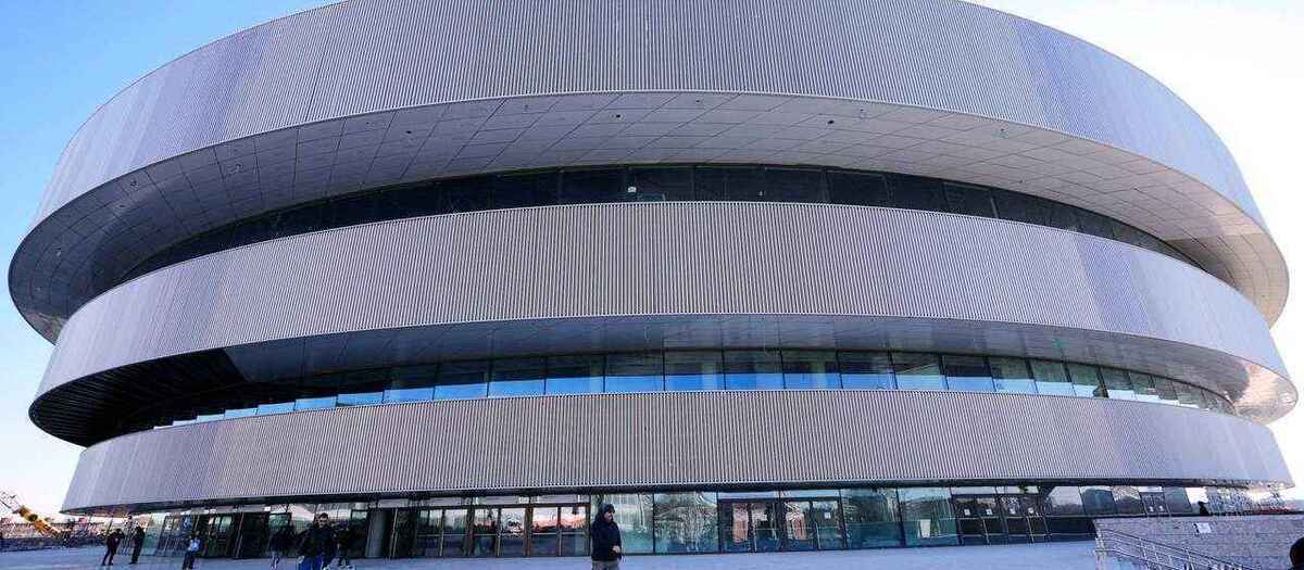 Eishockey-skandal in mailand! olympia-halle: zu klein, zu teuer, zum scheitern verurteilt?