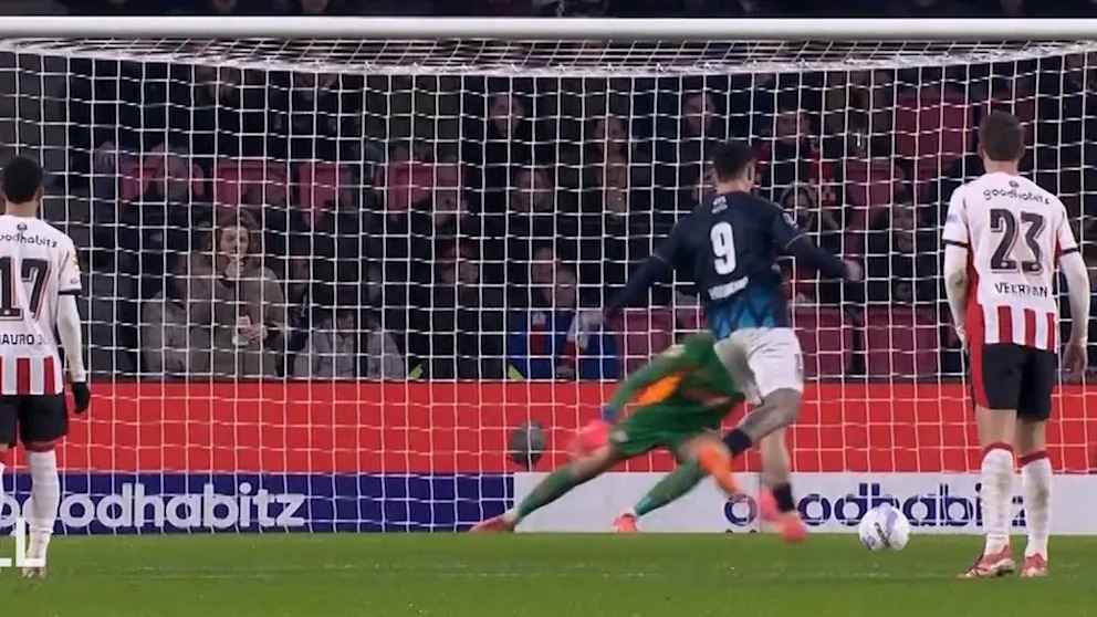 Elfmeter-Schock! Doppeltes Hüpfen lässt Fußballwelt sprachlos!