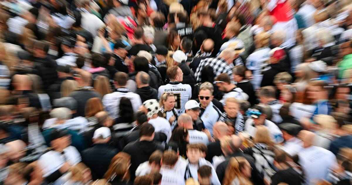 Elversberg feiert aufstieg: bierduschen und konfettiregen!