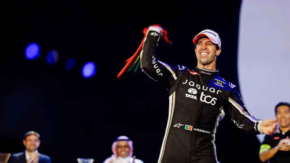Erster saison-sieg: da costa triumphiert in jeddah – jaguar feiert