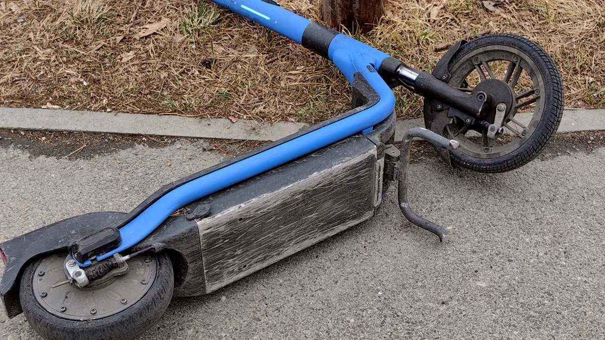 E-scooter-unfall in modena: frau muss mit 30.000 euro rechnen