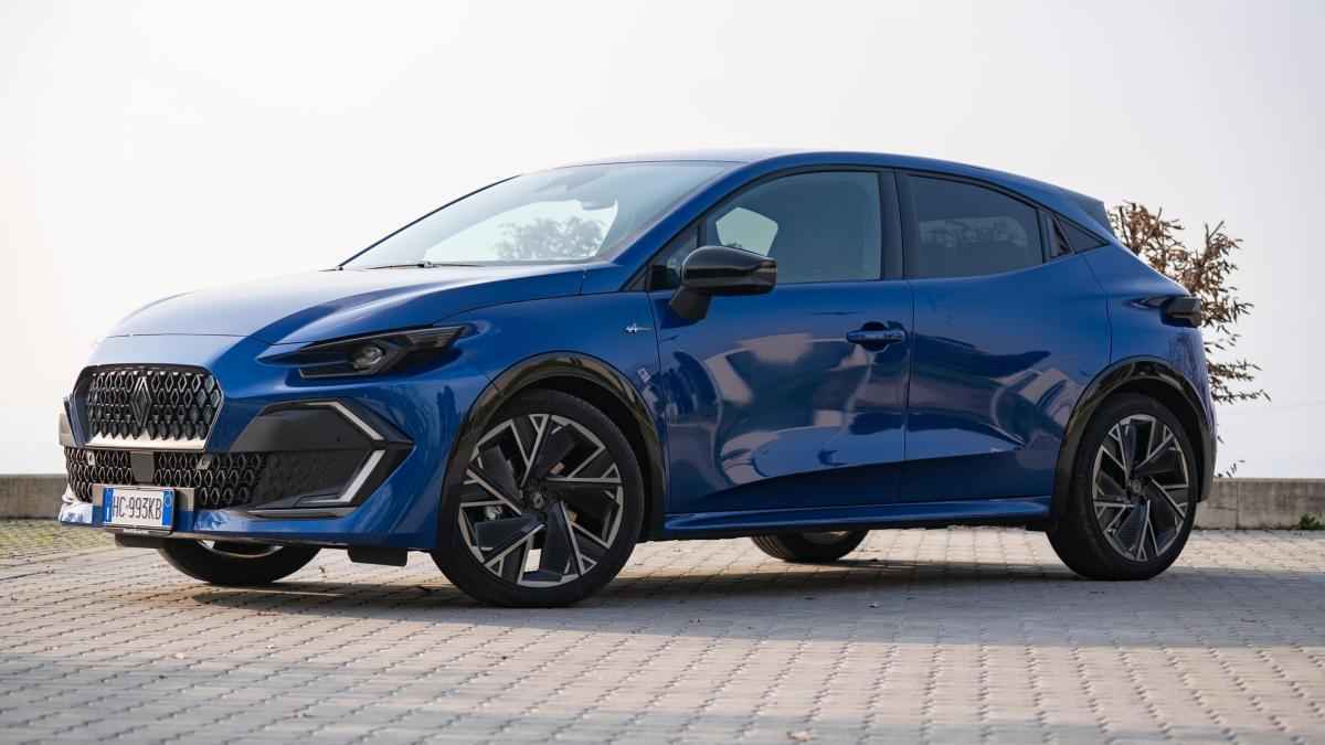 Europäische auto-charts 2026: renault clio hält die konkurrenz in schach!
