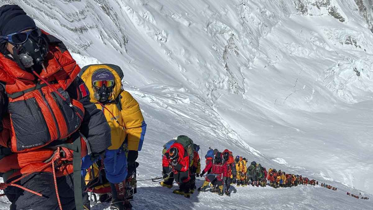 Everest-rekord: 270 gipfelstürmer an einem tag!