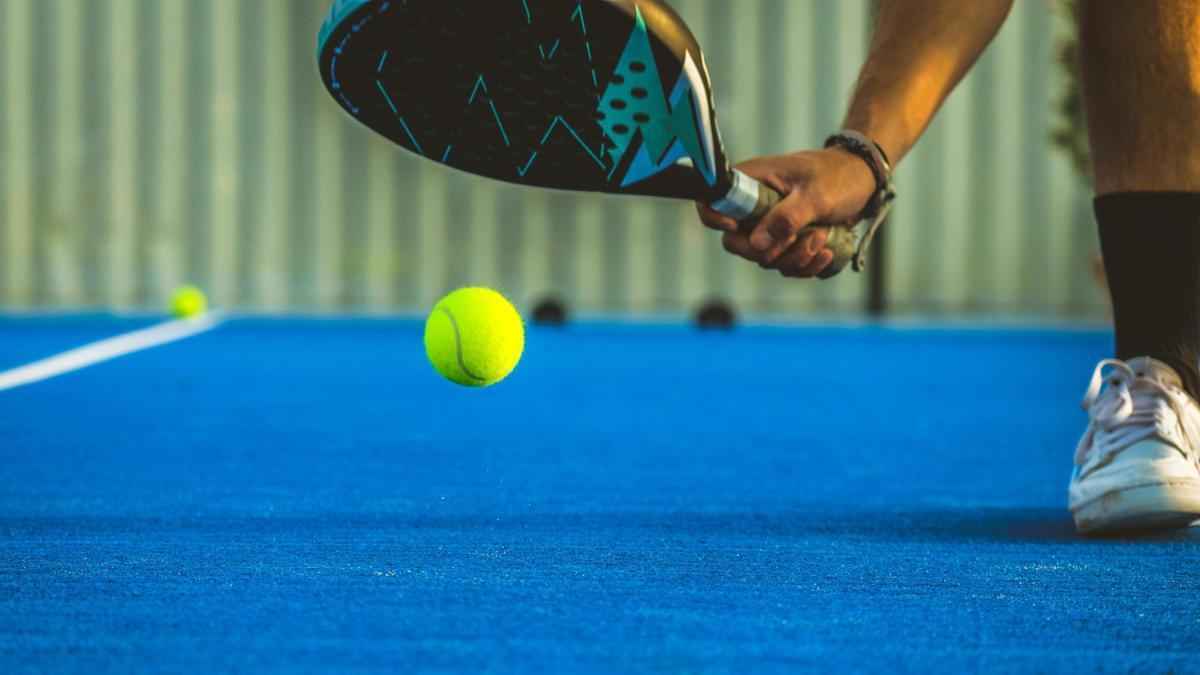 Ex-fußballstar albertini entdeckt leidenschaft für padel