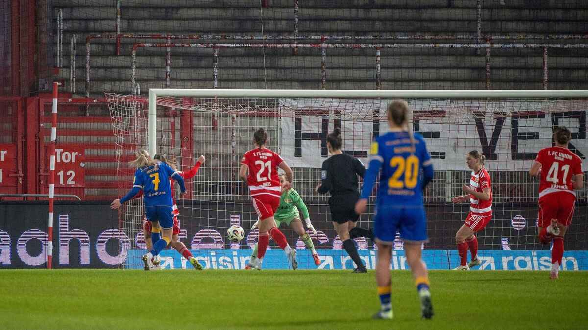 Fc carl zeiss jena sichert sich dramatischen last-minute-sieg bei union berlin