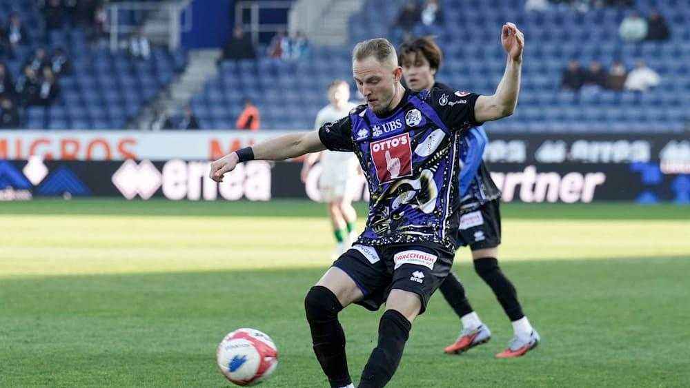 Fc luzern sammelt mit seidenschal über 19'000 franken für die jugend