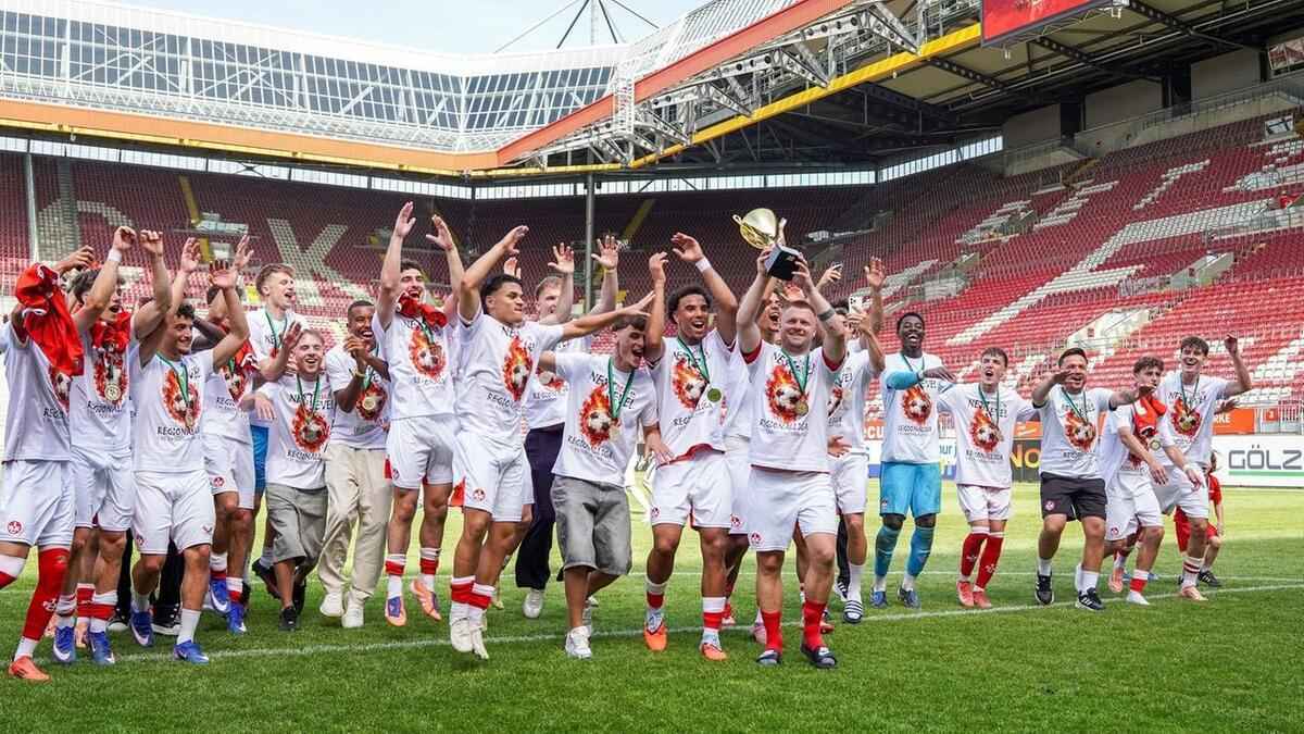 Fck-talente feiern aufstieg: zimmer warnt vor neuem kaliber