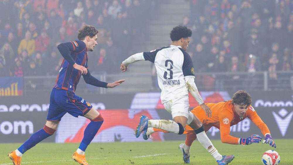 Fcz erleidet bittere niederlagen gegen basel – hediger spricht von einem „falschen film“
