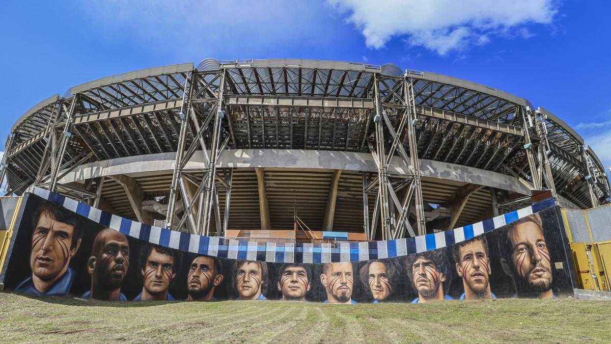 Ferrara wütet: napoli-legende vom maradona-stadion-mural ausgeschlossen