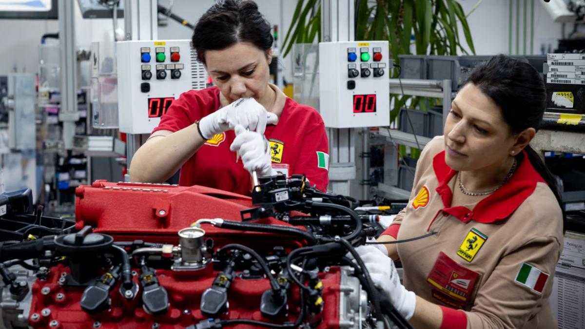 Ferrari feiert rekordgewinn – mitarbeiter erhalten großzügiges bonusprogramm