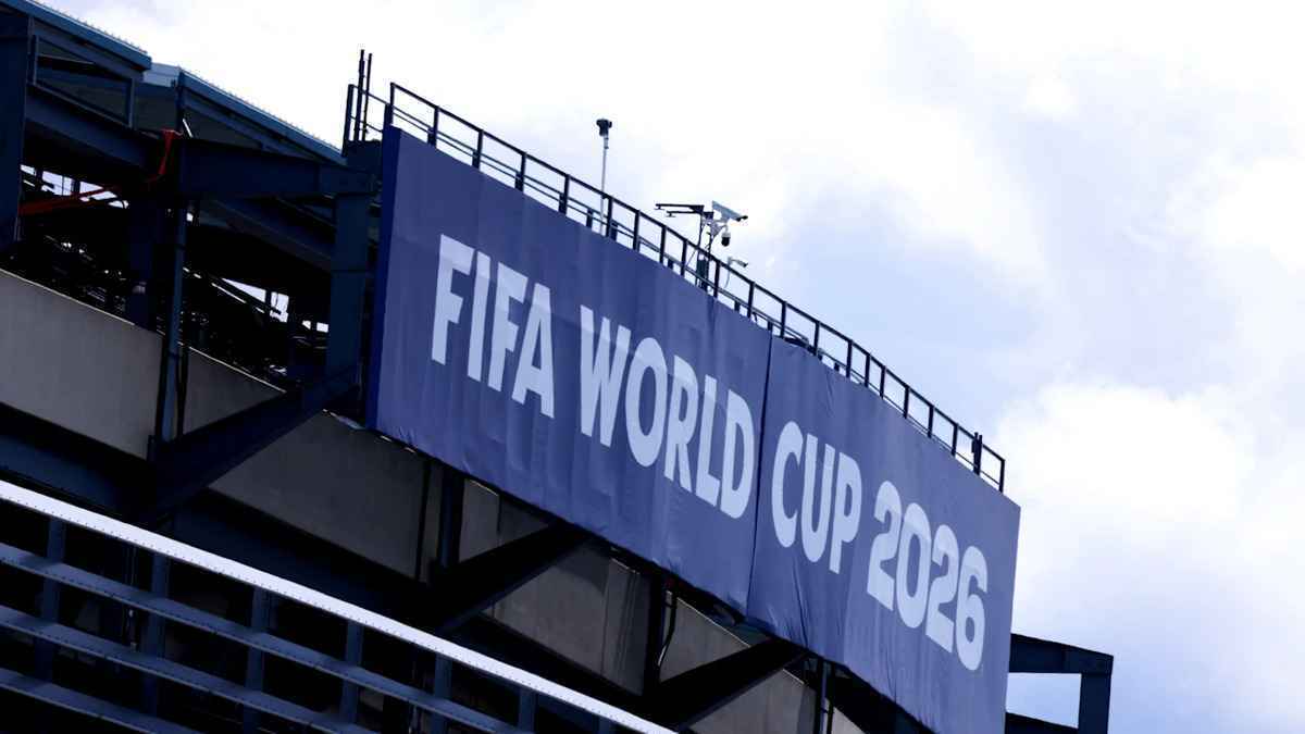 Fifa dreht sich im kreis: wasserflaschen-chaos bei der wm 2026!