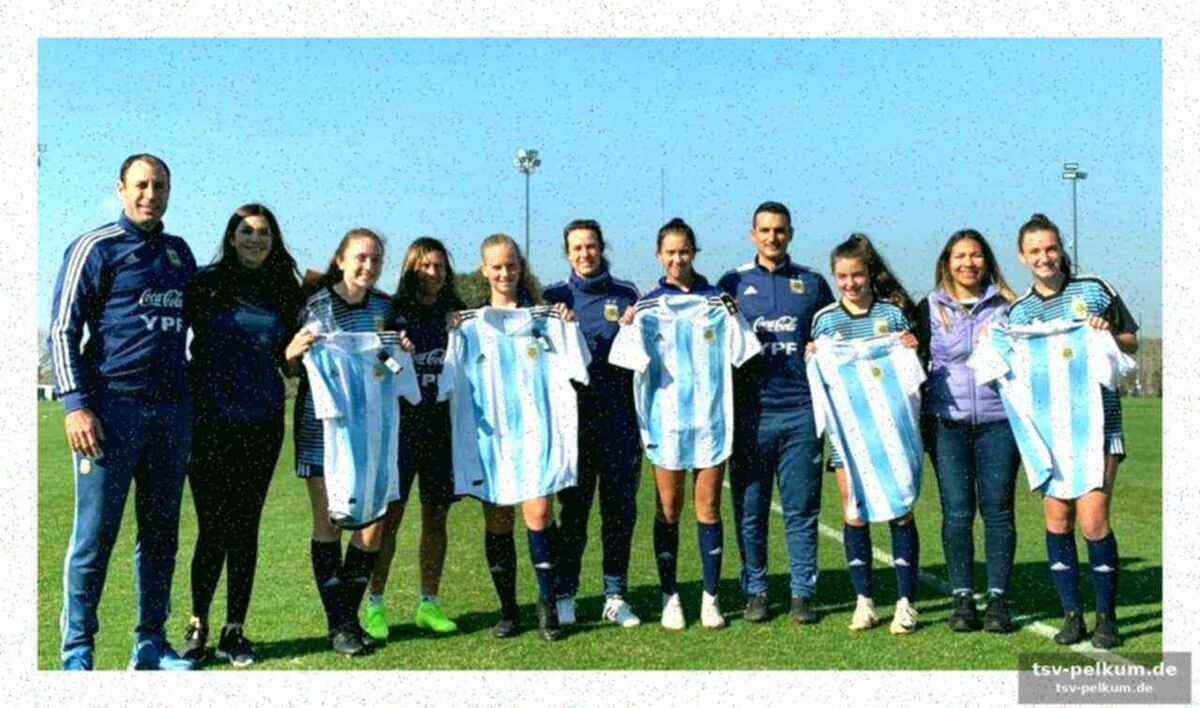 Cometti, aún en la selección, se siente «traicionada»