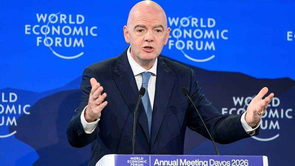 Fifa-präsident fordert rückkehr russischer teams – heftige kritik aus der ukraine