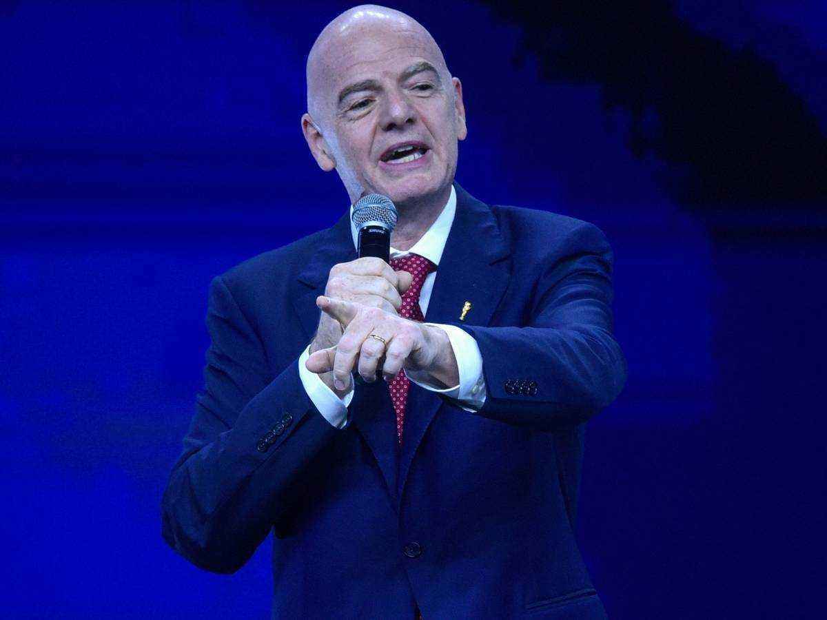 Fifa-präsident infantino öffnet tür für russische rückkehr – jugendbereich zuerst?