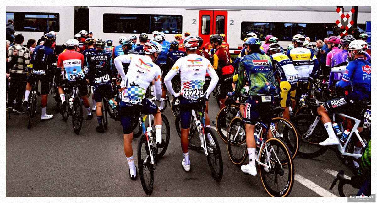 Van der poel im visier: eine schranke teilt das peloton