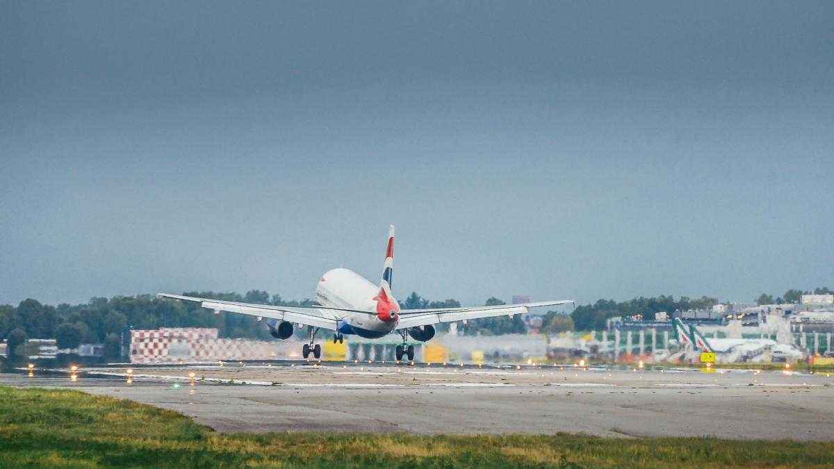 Flugchaos in italien: treviso, venedig und bologna betroffen!