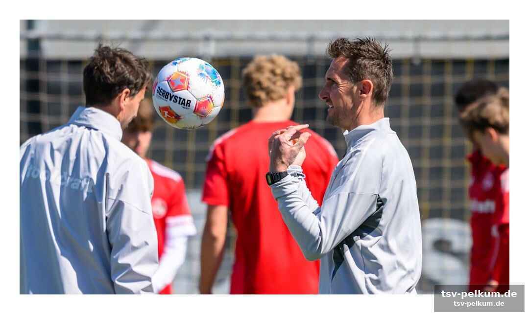 Fürth im abstiegskampf – klose wünscht sich ein derby-wiedersehen