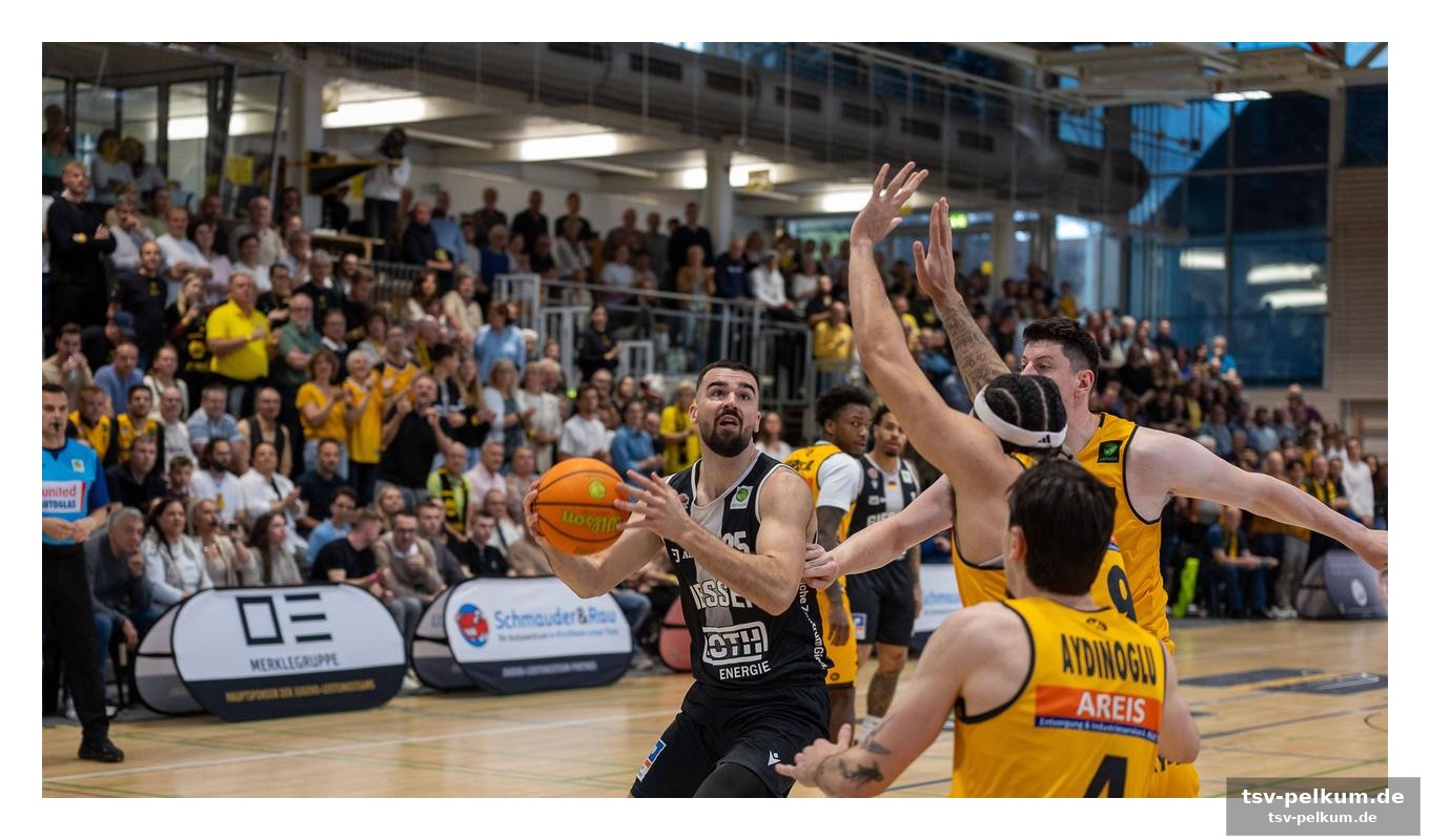 Die osthalle als hexenkessel – und die 46ers als zäherer