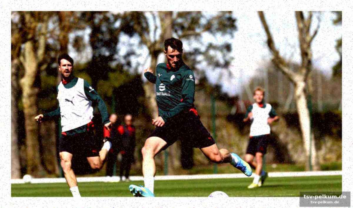 Allegri plant mit giménez als joker gegen neapel