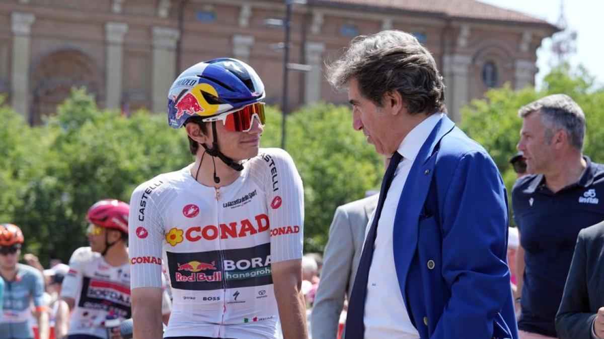 Giro d'italia: cairo verfolgt finale und feiert vingegaard-sieg!