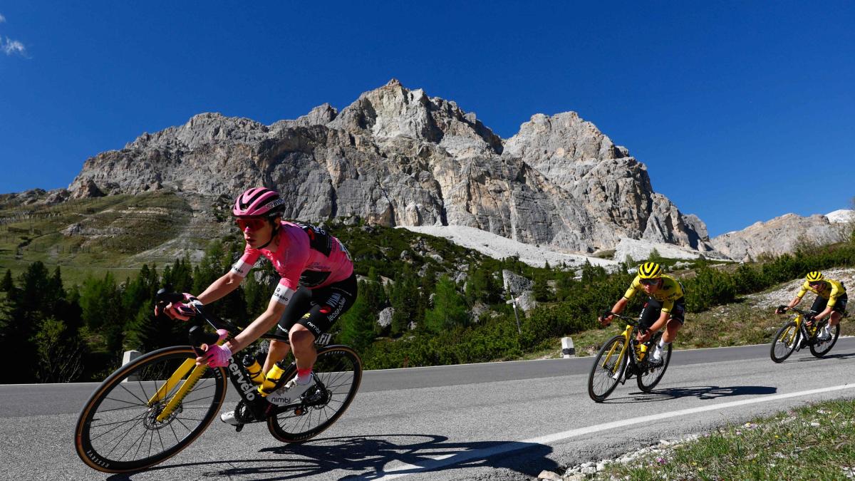 Giro d'italia: kuss triumphiert, hindley profitiert von arensman-schwäche