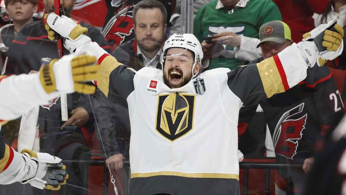 Golden knights krönen playoff-marathon: sieg im ersten finalspiel!