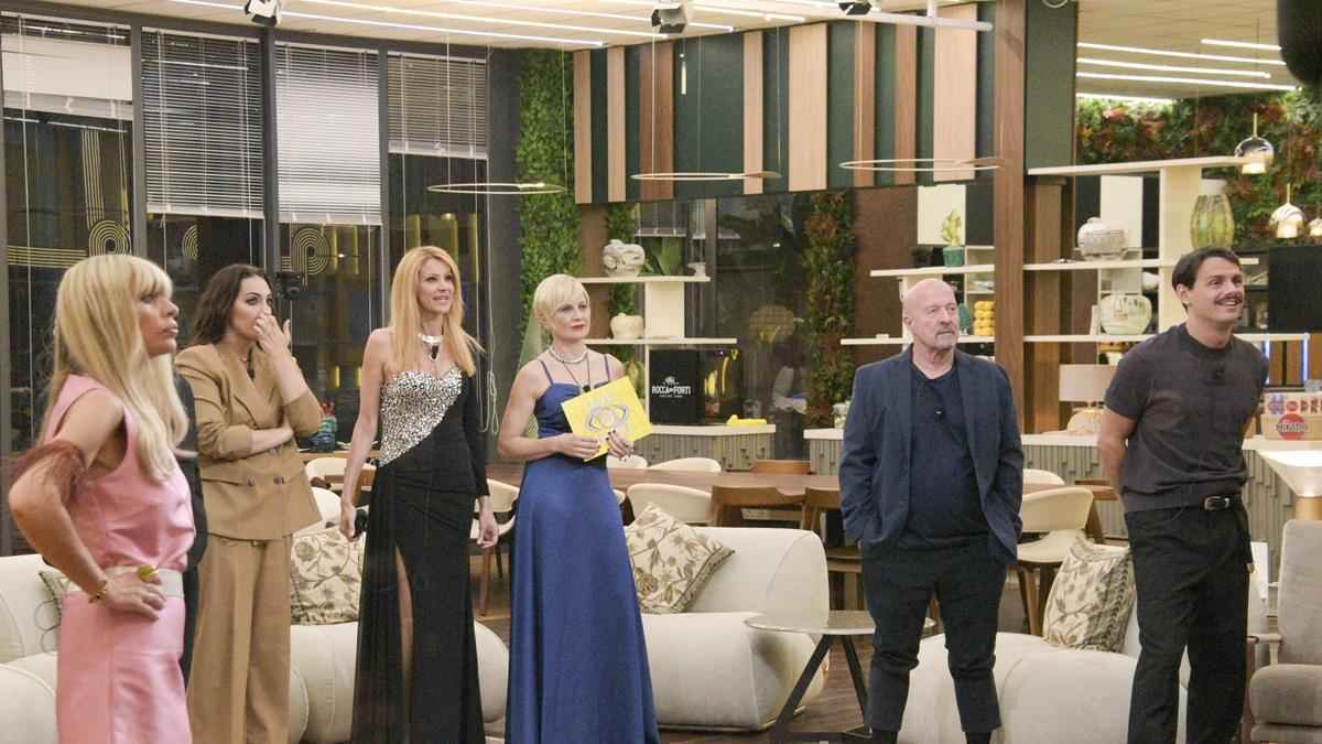 Große überraschung im 'grande fratello vip': finale verschoben, marini stürmt ins haus!