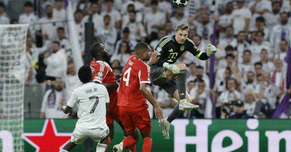 Hamann: neuer soll bei der wm zuhause bleiben!