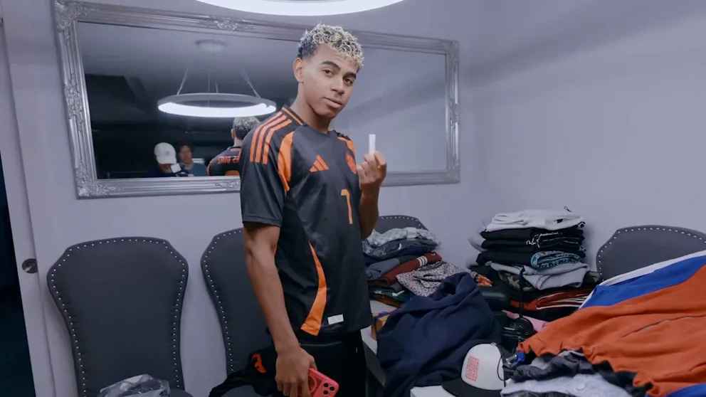 Hammer-Enthüllung! Yamal präsentiert Bayern-Trikot – Was steckt dahinter?!