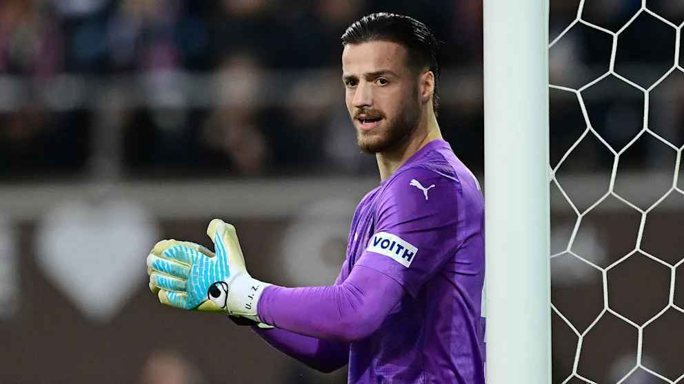 Hammer-Transfer geplatzt?! Bayern-Torwart-Drama vor dem Duell!