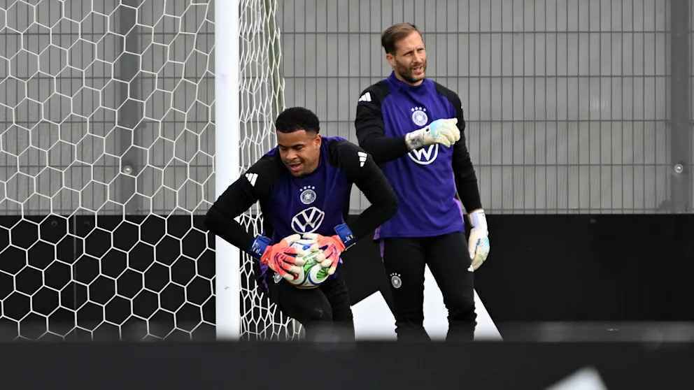Hammer-Transfer im Anflug? DFB-Torwart könnte zu Top-Klub wechseln!