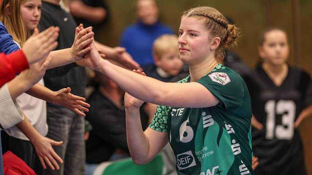 Handball-bundesliga frauen: vfl oldenburg triumphiert, zwickau chancenlos