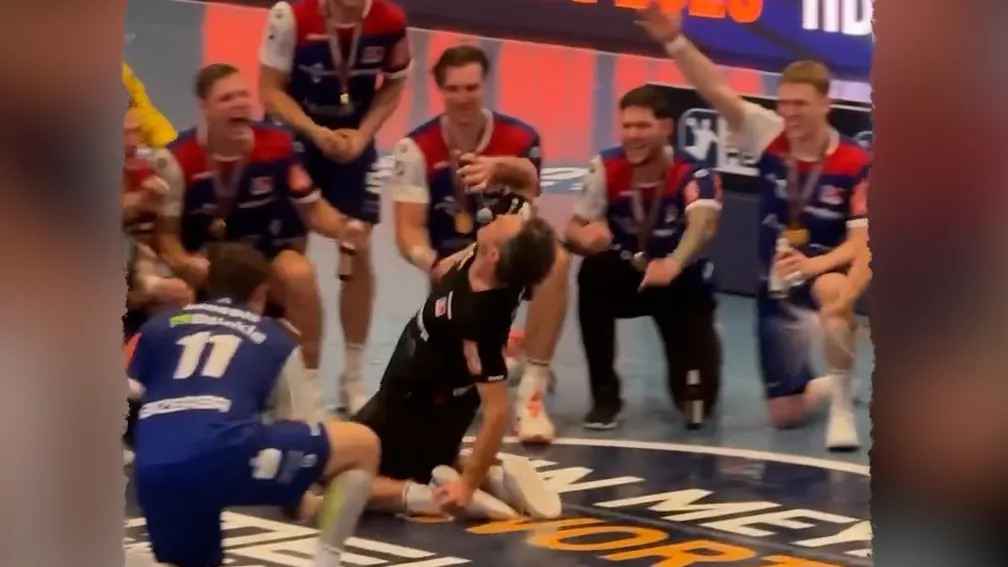 Handball-sensation: flohr wird zum kult-trainer!