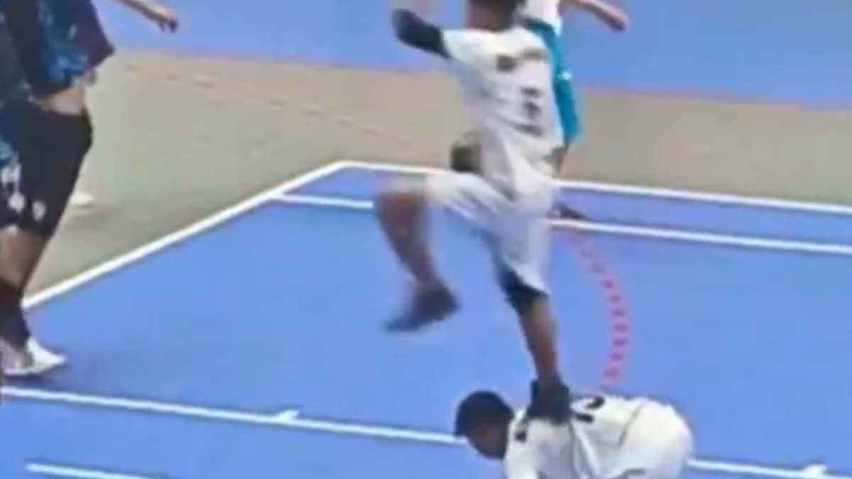 Handball-sensation in honduras: sprung vom rücken zum tor!